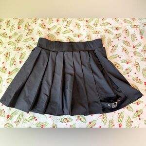 HALARA Breezeful High-Waisted Pleated 2-in-1 Micro Mini Skirt